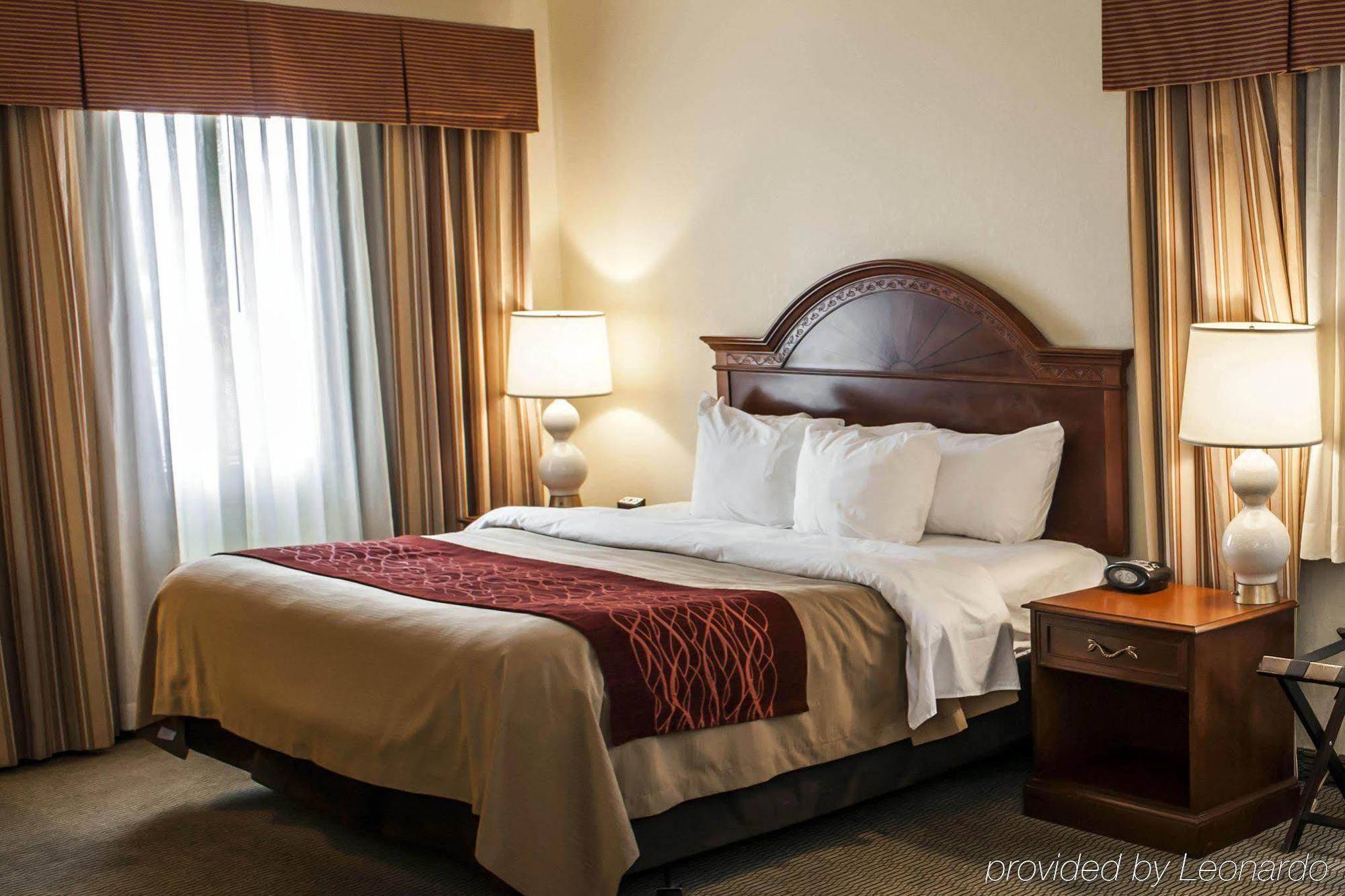 Holiday Inn - Columbus By Ihg Exterior foto